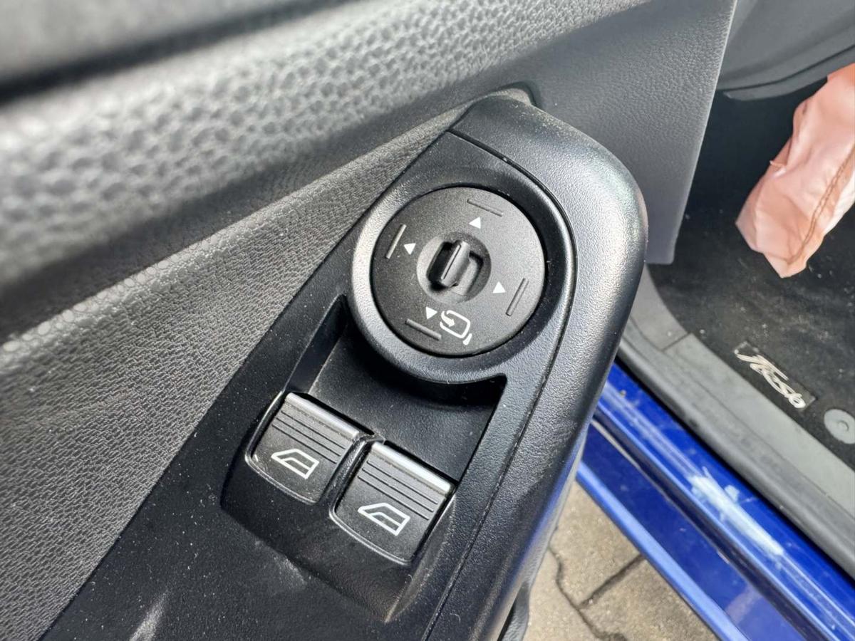 Ford Fiesta JA8 original Au&szlig;enspiegel links elektrisch anklappbar Indic Blau Metallic Bj.2016